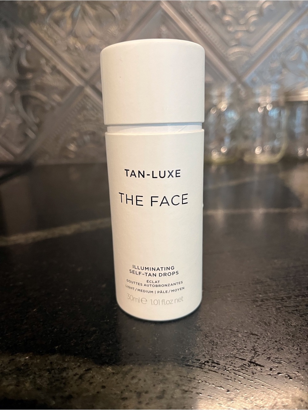 TAN-LUXE THE FACE Illuminating Self-Tan Drops - light/medium